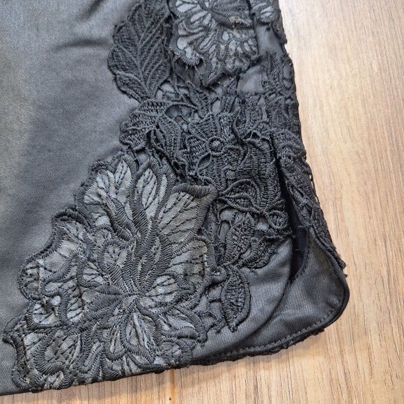 Faux leather black lace mini skirt size 4 goth - Picture 2 of 5